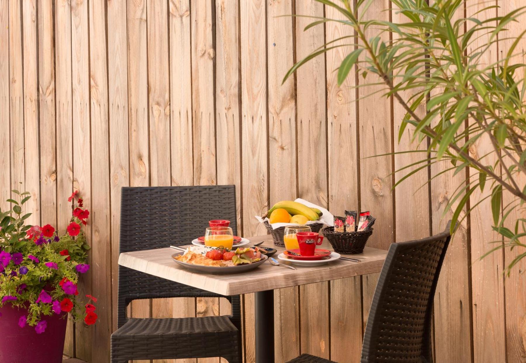 Hotel Les Sources 베르네-레-방 외부 사진